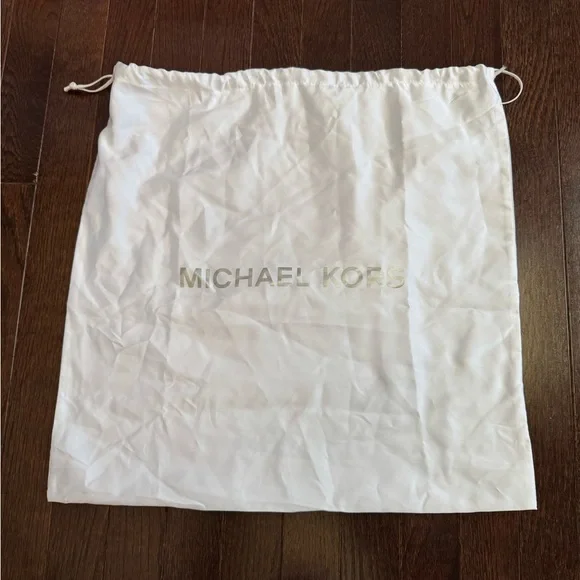 Michael Kors purse and wallet - Picture 11 of 16